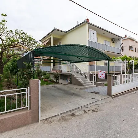 Apartment Put Ravnih Njiva