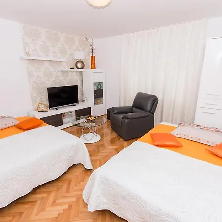 Put Ravnih Njiva Apartment Split